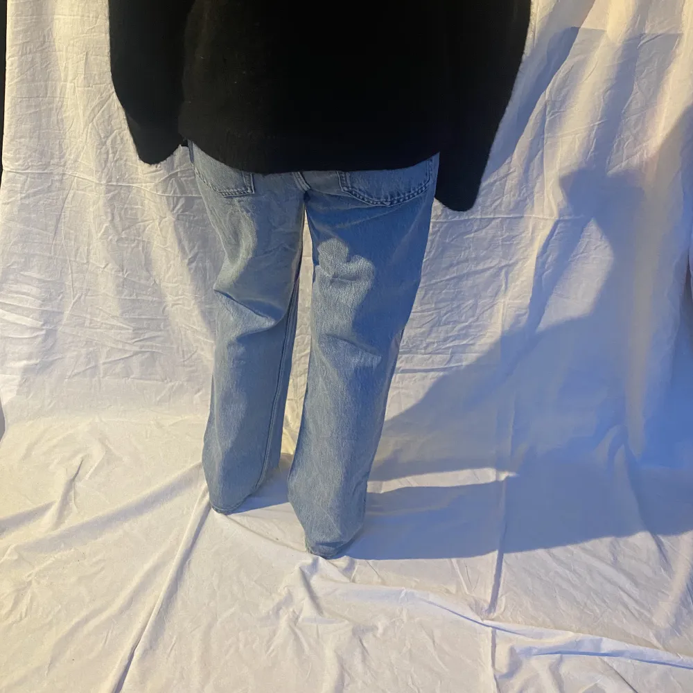 Weekday jeans i storlek w28 l30, modellen VOYAGE. Jeans & Byxor.