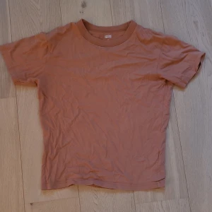 Uniqlo t shirt - Storlek Xs passar S, bra skick