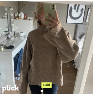 Stickad tröja - Stickad tröja från hm. Säljer för att den ej kommer till användning. Lånade bilder.