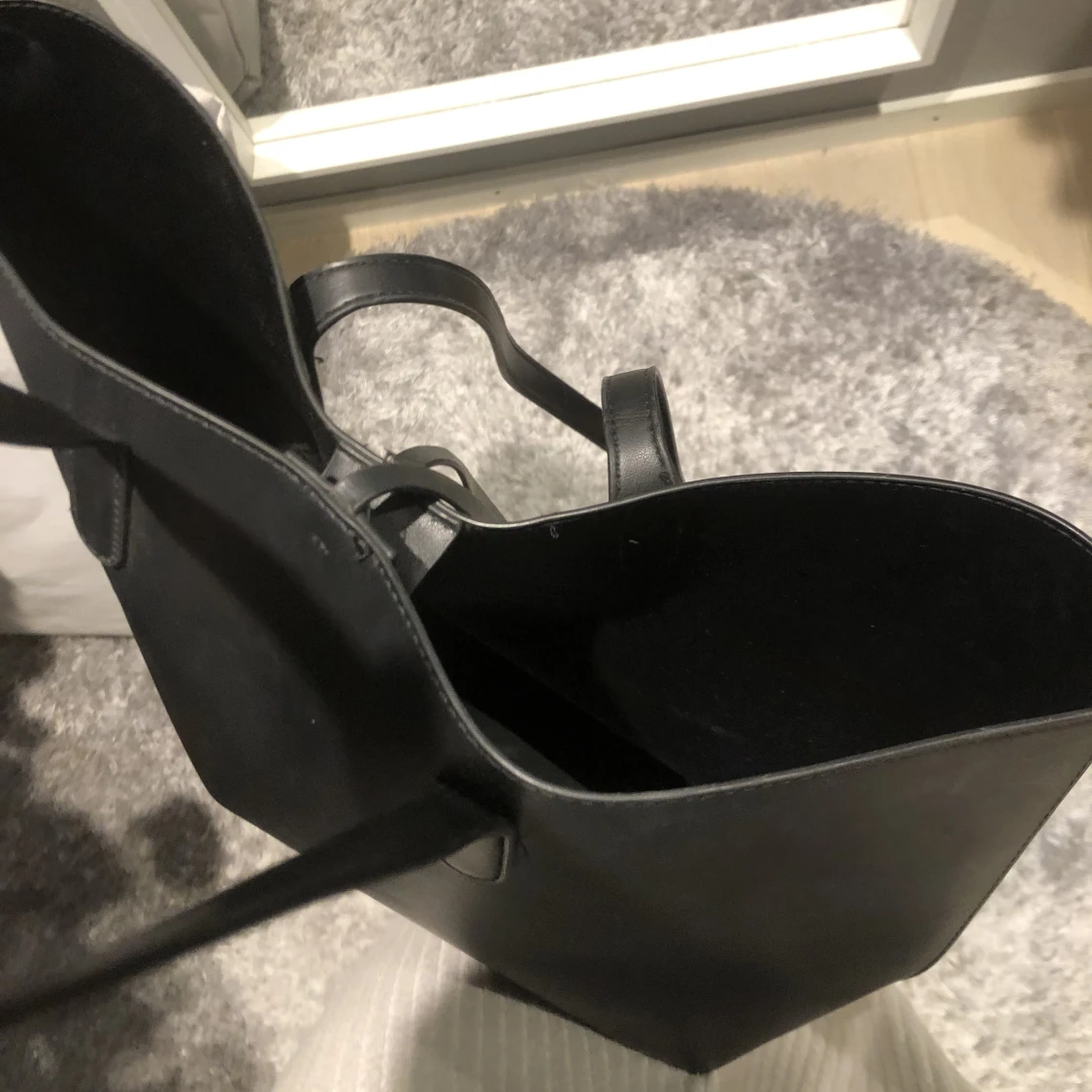 Stor svart väska - 90