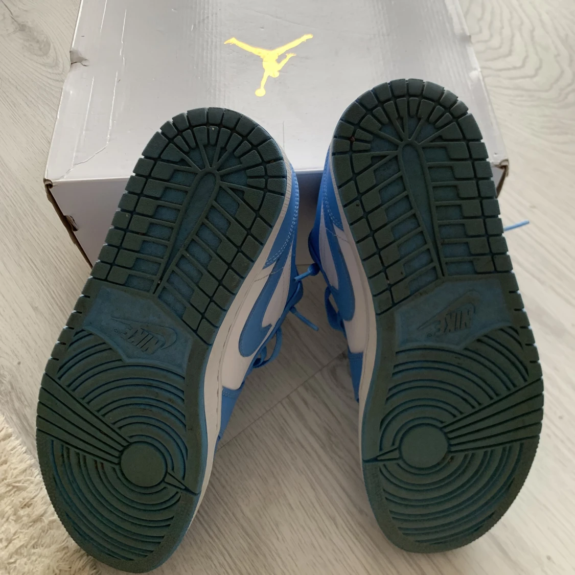 Jordan 1 Low UNC - 90