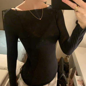Svart intimissimi tröja  - Helt ny och i perfekt skick 💗