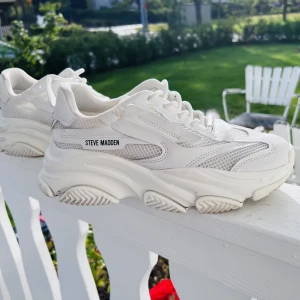 Steve Madden skor - Knappt använda som nya  Storlek 39  600 kr
