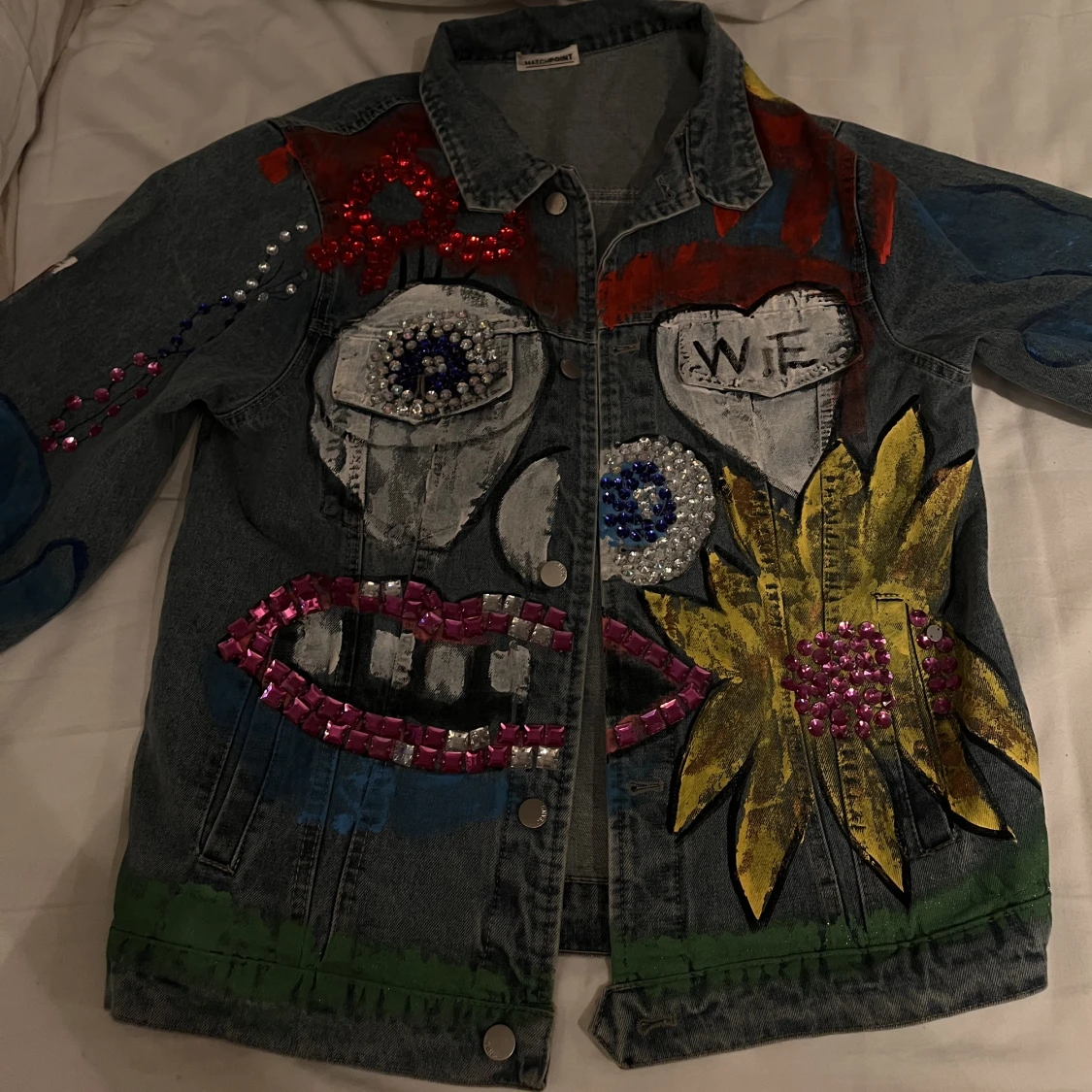 svin cool jeansjacka (tryck inte köp direkt)