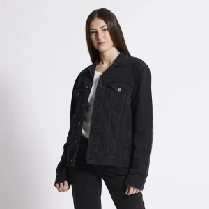 Jeansjacka  - Säljer min helt nya jeans jacka från lager 157!! Alla lappar sitter kvar☁️säljer en i blå och en i svart! Kontakta mig för fler bilder