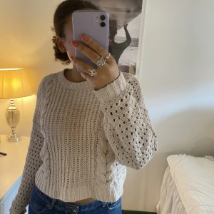 Hollister tröja  - Säljer då den inte kommer till användning längre!💗