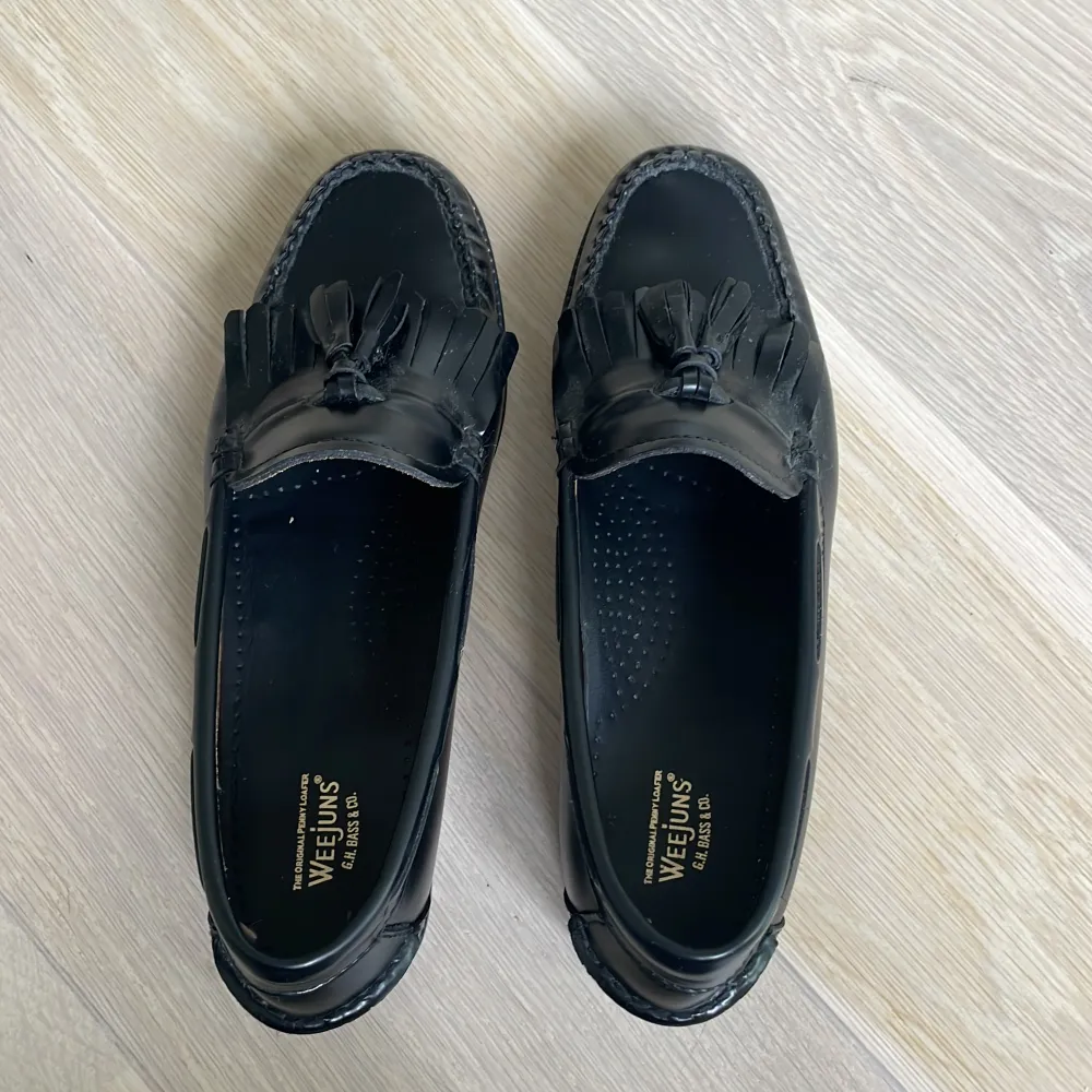 Svarta loafers, köpt på Arkrivet men ursprungligen från Weejuns. Orginalpris runt 2000kr. Skor.