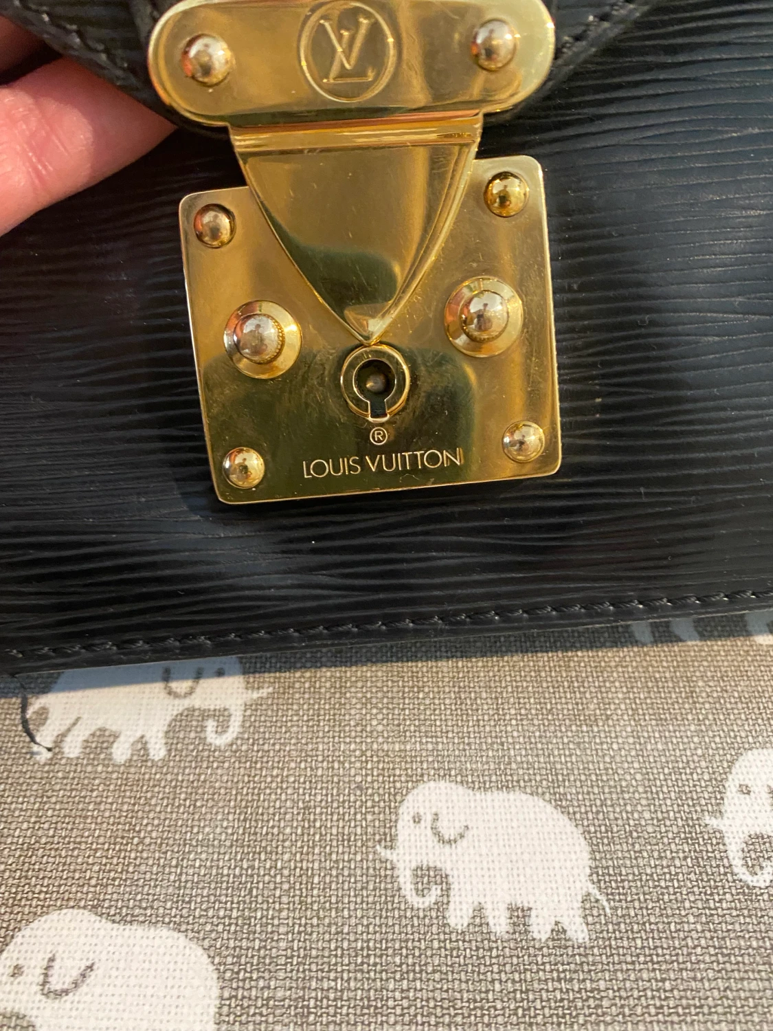 Louis Vuitton biface  - 90