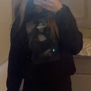 the cool elephant hoodie - en hoodie från the cool elephant, säljer då den aldrig kommer till använding. fint skick!