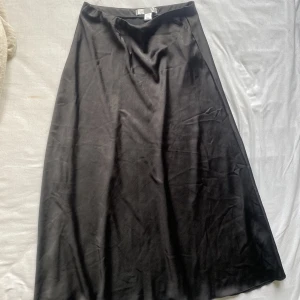 Kjol - Lång svart kjol