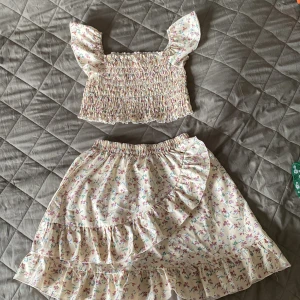 Tvådelat set - Storlek 152 Shein Polyester 100%