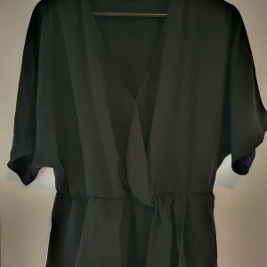 Omlottblus - Oanvänd, jättefin! 