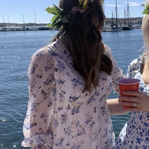 Sommar klänning  - Säljer denna fina klänningen från veramoda