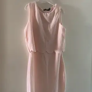Superfin klänning i strl XS 🩷 Handla gärna via Köp nu 🫶🏼