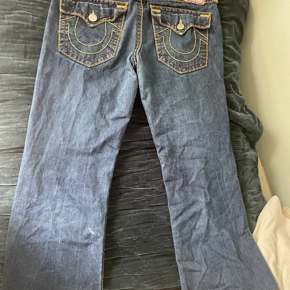 True religion jeans mörk blå. Jeans & Byxor.