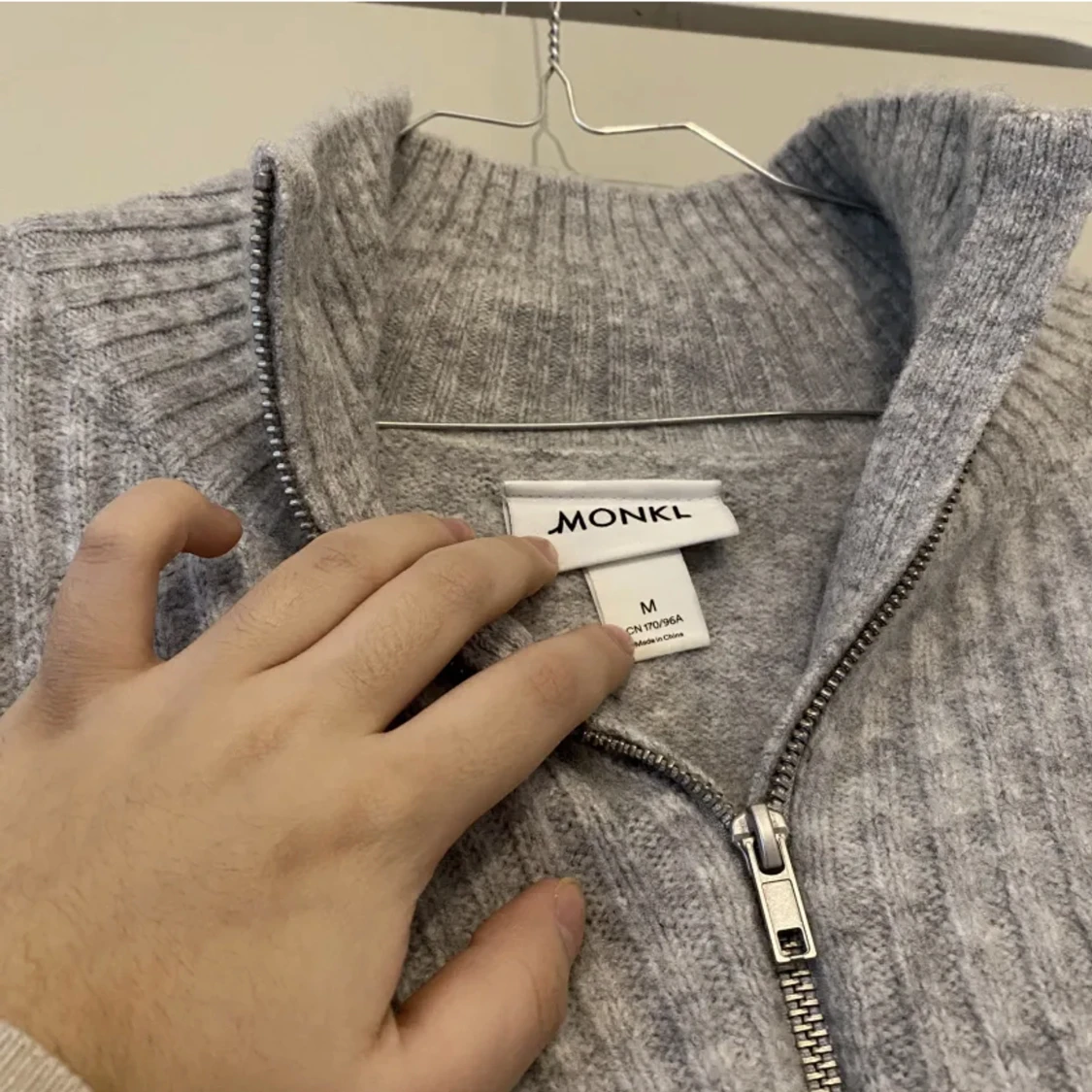 Stickad tröja  - 91