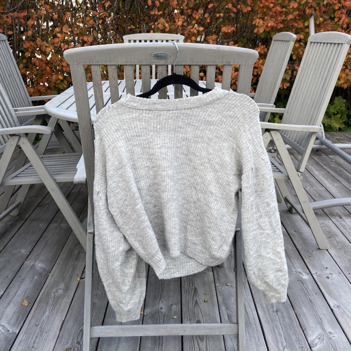 Grå stickad tröja från H&M