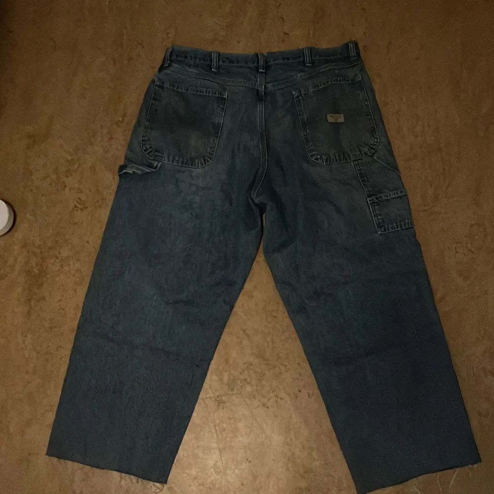 Baggy jeans från wrangler modell carpenter braaaaa skick. Jeans & Byxor.