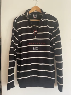 Helly Hansen / Sweet Skate - Skön och snygg tröja från Helly Hansen / Sweet Sktbs