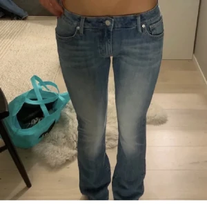 Jeanse  - Säljer dessa skitsnygga jeanse från crocker så tyvärr har blivit lite för små för mig!