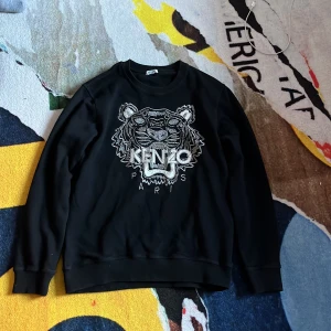 Kenzo sweater  - Bra, inte så använd, kvitto finns inte 