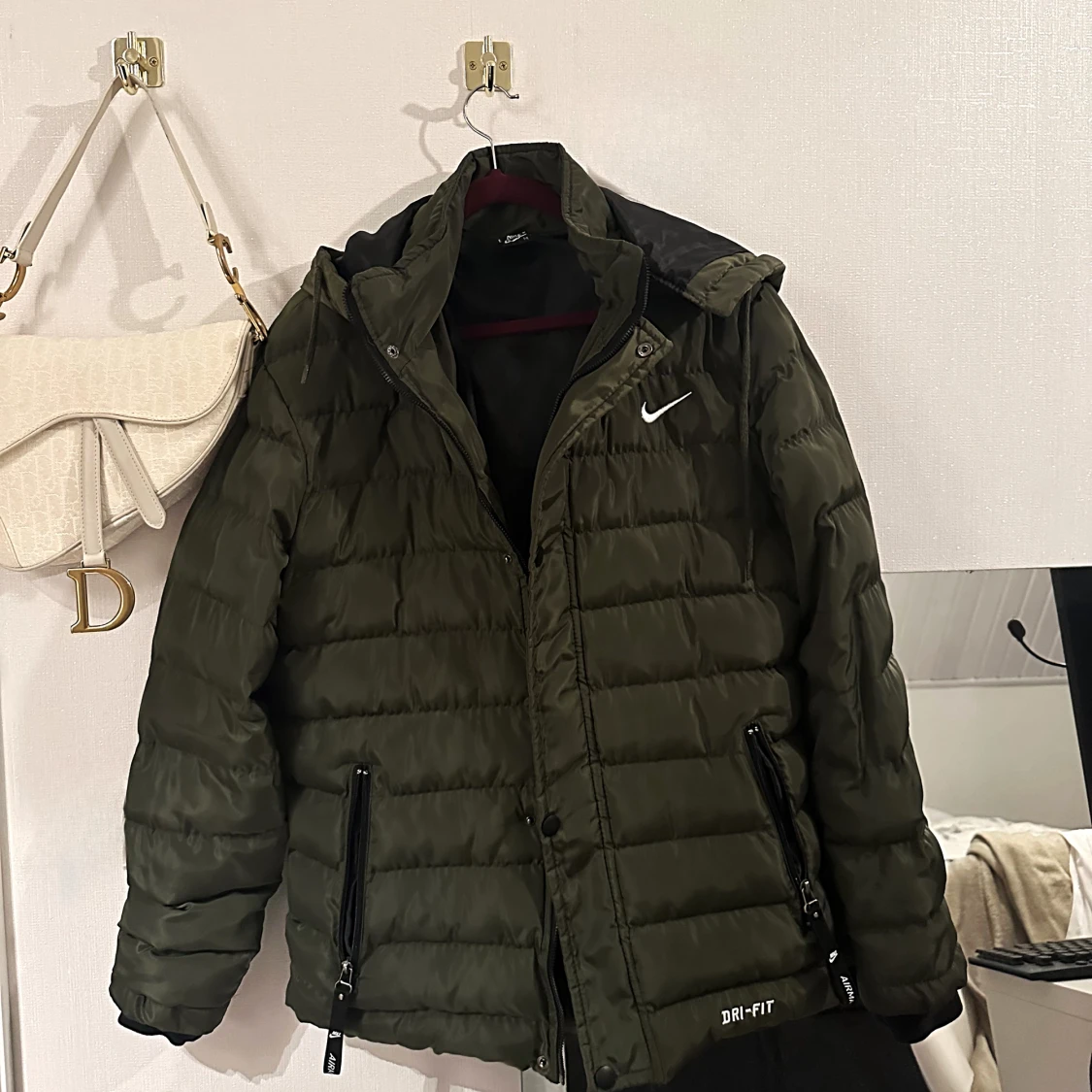 Nike puffer