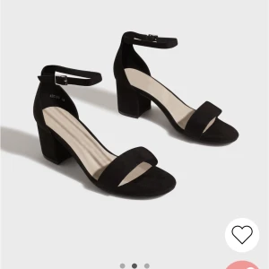 Klackskor - Aldrig använda. Köpta för 349 kr