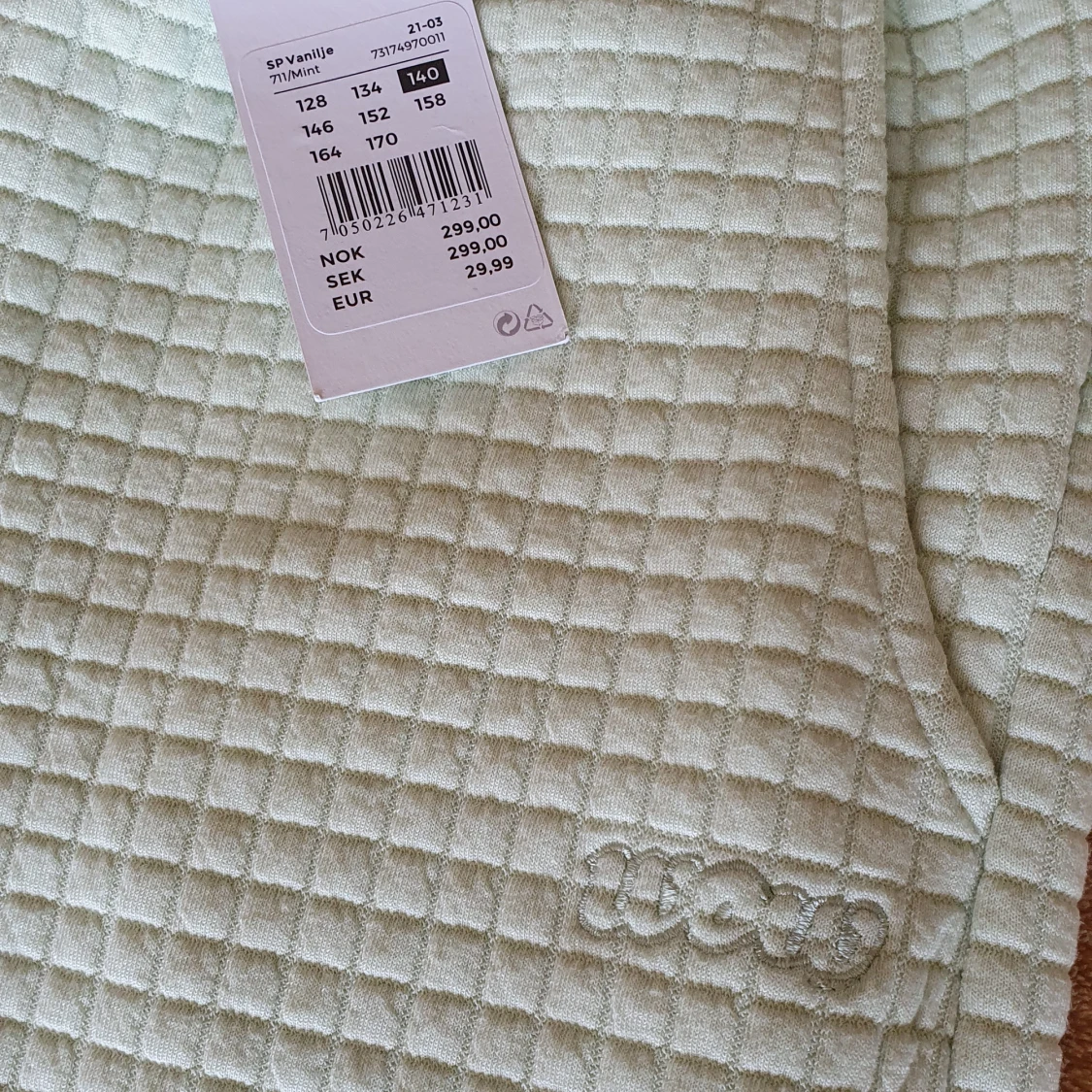 fina gröna byxor för 75kr original pris 299kr - 91