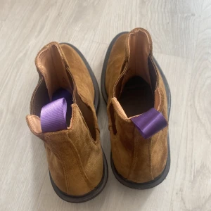 Etys boots - Etys mocka boots köpta nypris. Pris kan diskuteras med viss rimlighet