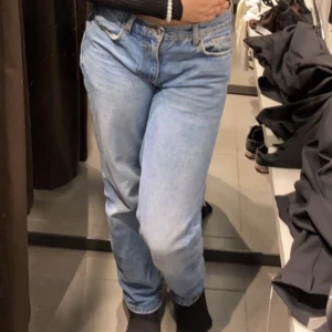 Low jeans - Använder inte de så mycket som innan så säljer dom