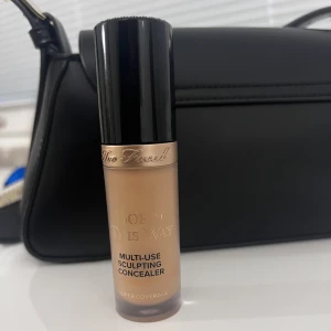 Born This Way Concealer - Born this way concealer från Too Faced i färgen Natural Beige❤️ Köpte i fel färg!