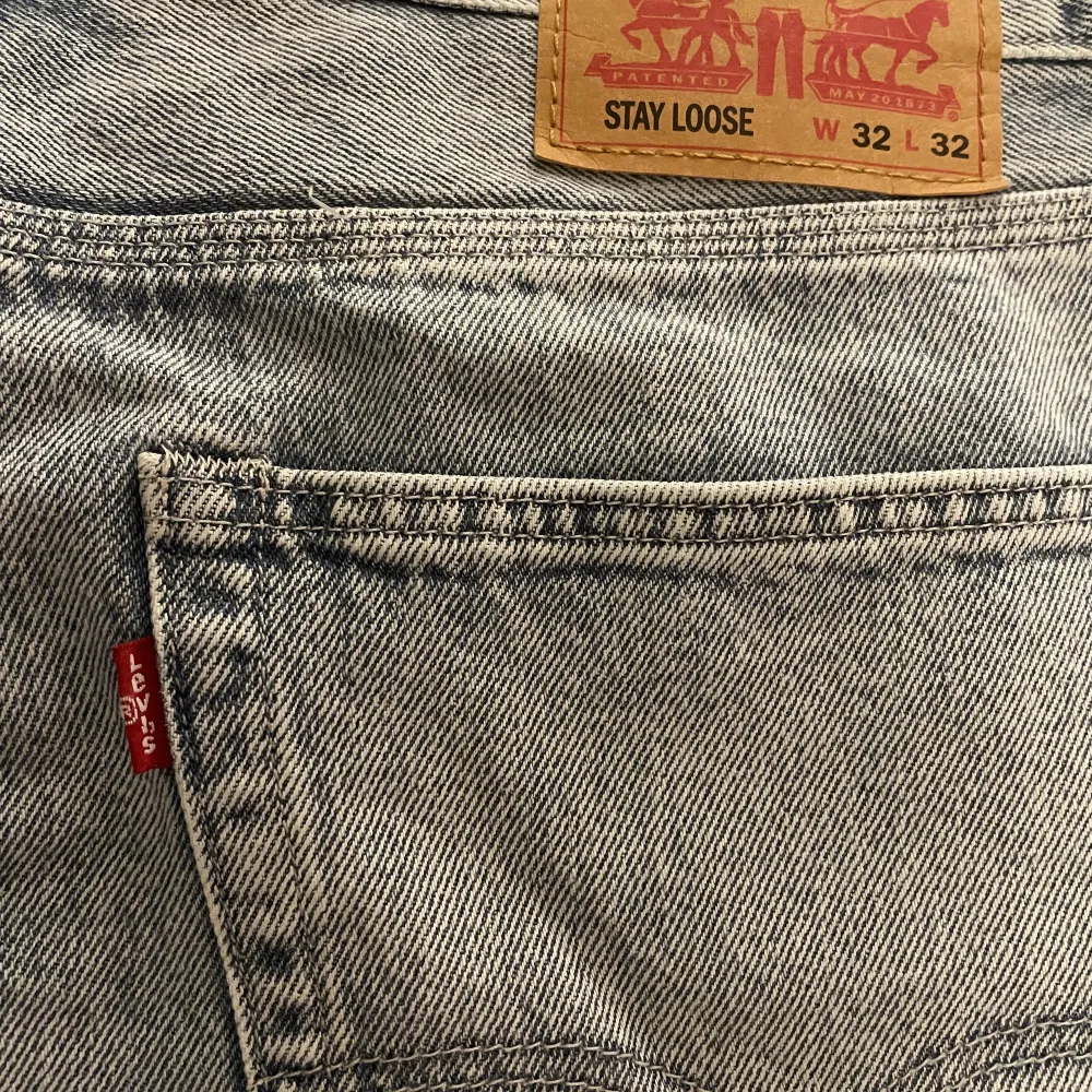 Levis jeans stay Loose   Storlek 32, 32  Mycket bra skick. Jeans & Byxor.