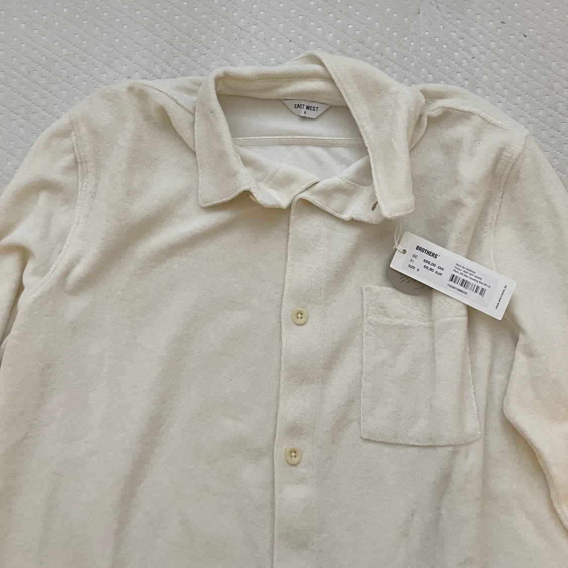 Oanvänd och nyköpt tröja - 91