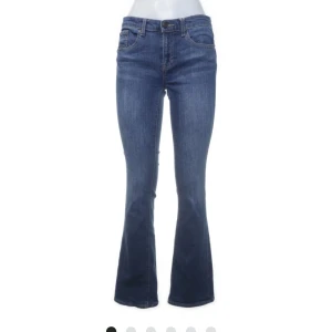 Gap jeans - Säljer dessa gap jeans då dom är lite förstora för mig! Skriv gärna om ni har frågor. Men 
