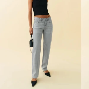 Low waist  - Säljer mina low waist jeans ifrån Gina, storlek 40 men sitter o är som 38