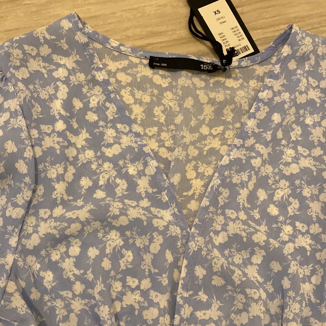 V ringad klänning från lager 157 - 90