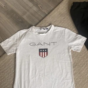 Gant tröja  - För juniorer eller vuxna  Size S