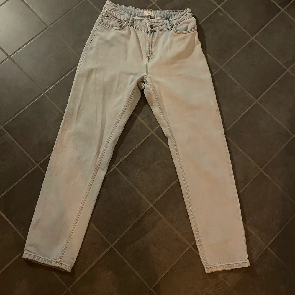 Ett par fina jeans från Grunt. Inte använda mycket och skick 9/10.. Jeans & Byxor.
