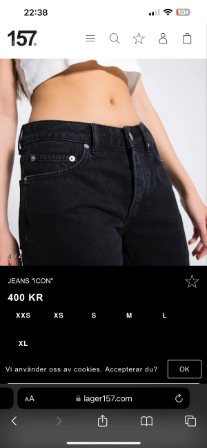 Lågmidjade jeans  - Säljer dessa ”icon” jeansen från Lager157 då dom är för små tyvärr  Adrig använda Nyskick Nypris-400 Hör av er gällande frågor  Tar endast betalt via SWISH💗💗