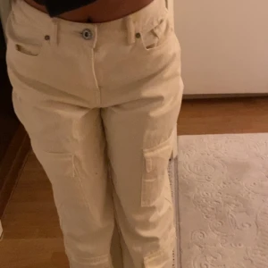 Beige cargo - Oanvända cargos från boohoo