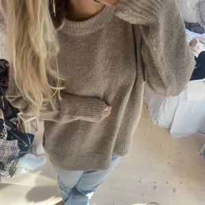 Stickad tröja  - Super snygg men har för många💘💘