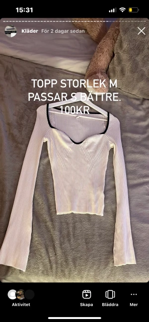 Topp - Info står på bilden och bilden är tagen från mitt insta konto där jag säljer kläder och annat men tänkte lägga ut allt här också!! 