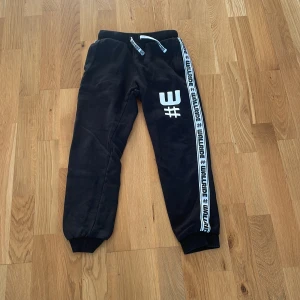 Byxor - Byxor för pojkar!