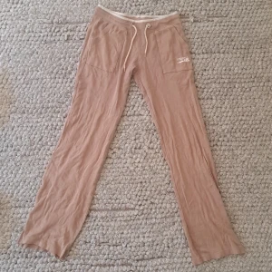 Lågmidjade byxor - Som nya.