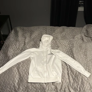 Peak performance  - Den är för liten och den är i bra skick 