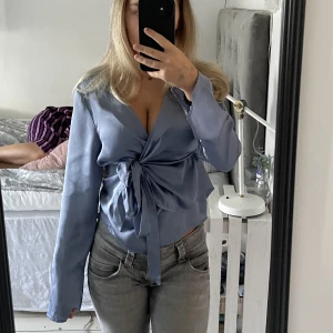 Fin blus  - SUPER FIN blus helt oanvänd! Kom priv för frågor och fler bilder 💕💕