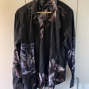 Mönstrad Skjorta - Aldrig Använd