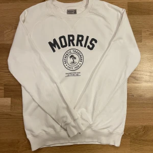 Morris sweatshirt - Morris sweatshirt i storlek M säljes då den är för liten för mig.  200kr