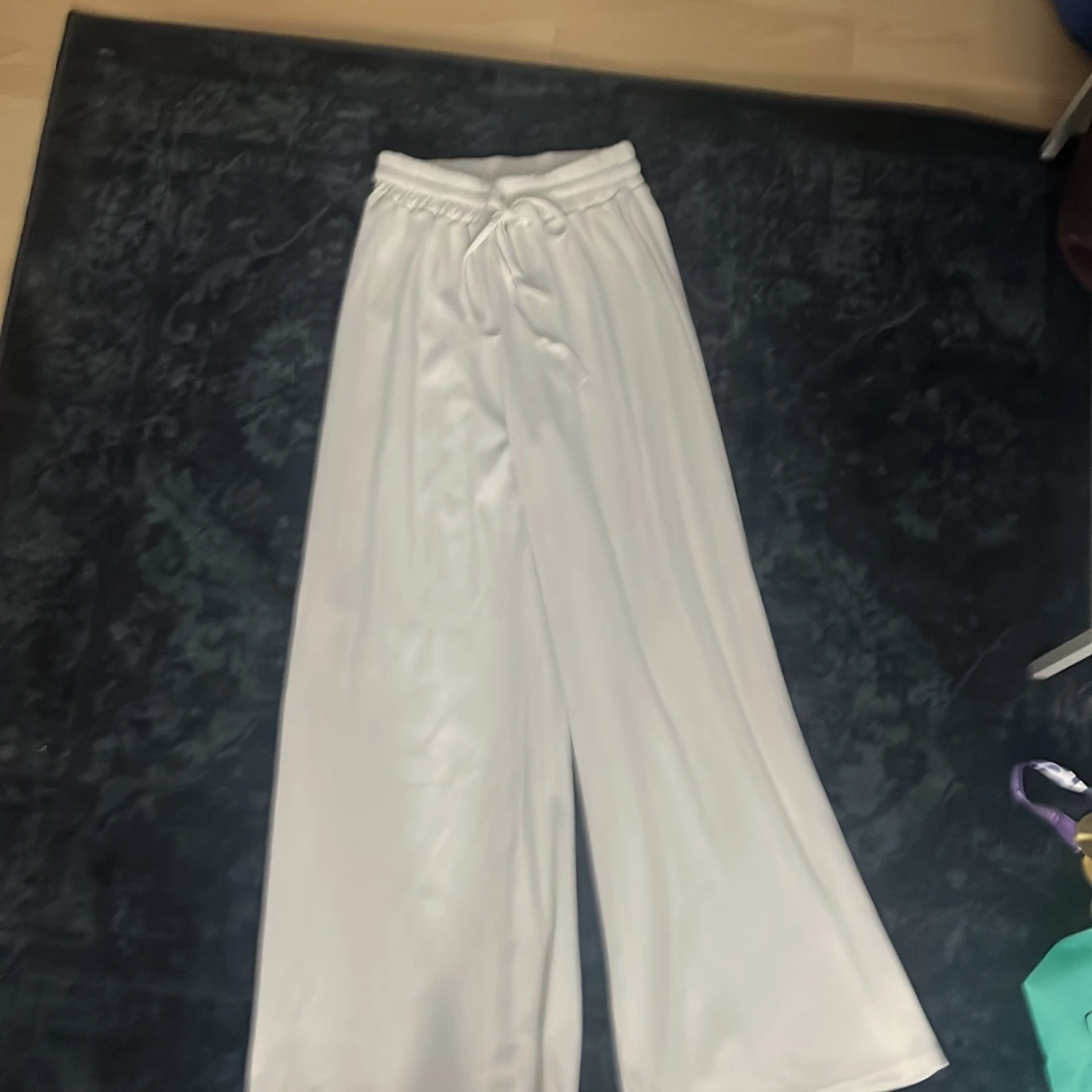Ett par jättefina vita byxor