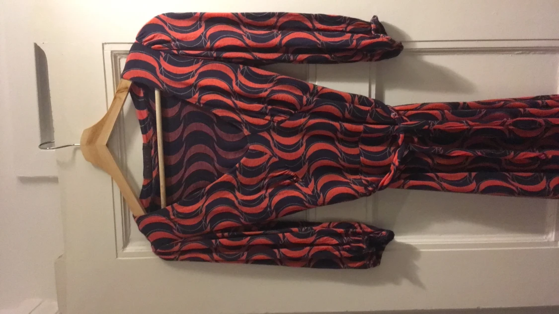 V-ringad klänning, Imitz - 90